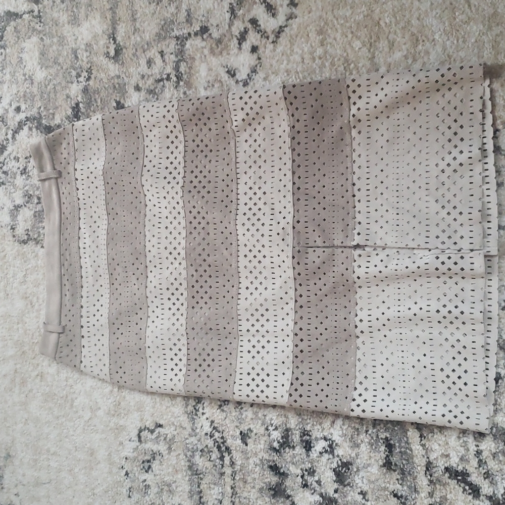 NWOT BCBGMaxAzria pencil skirt size 0